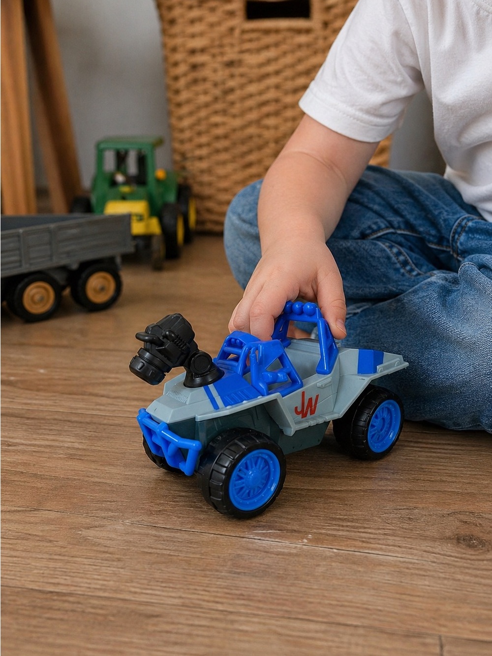 Playskool Heroes Jurassic World Toy Vehicle for Ages‎ 4-7